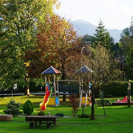 Wilder Kaiser Szálloda Oberaudorf